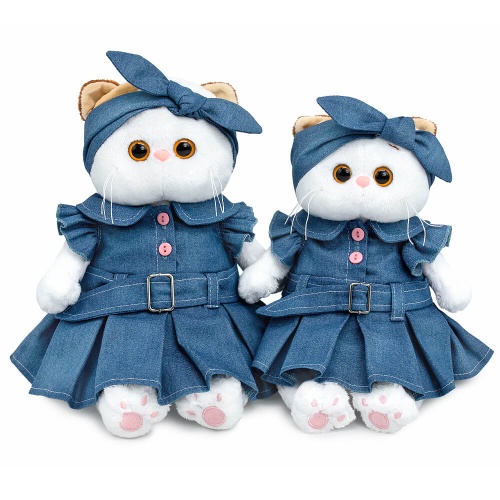 Cat Li-Li in a 'Denim' dress