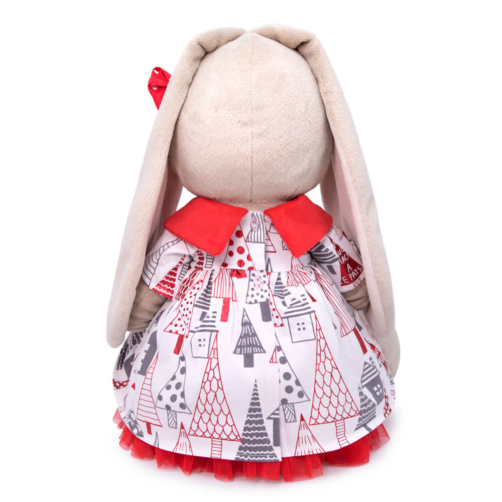 big in a dress with a red collar