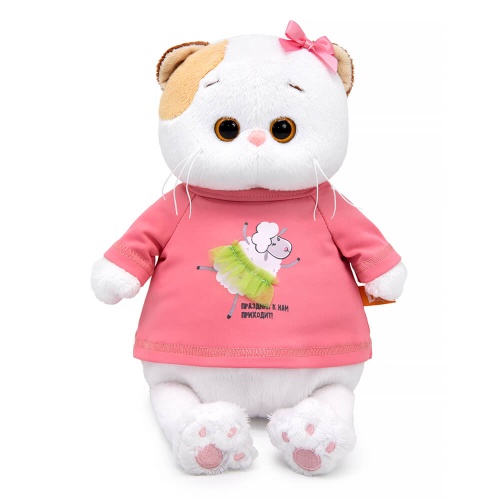 Li‑Li in a long‑sleeve top with a sheep.