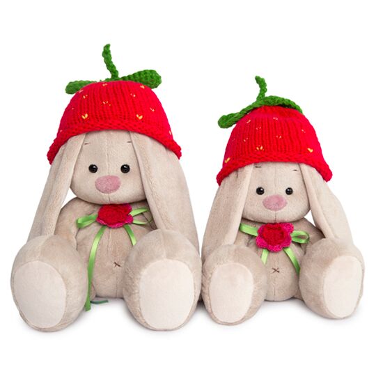 in knitted hat "Strawberry"