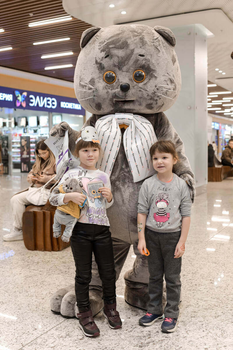 ZOO FESTIVAL at the Shchelkovsky Shopping Center: Cat Basik visiting 'Beethoven' ZOO FESTIVAL at the Shchelkovsky Shopping Center: Cat Basik visiting 'Beethoven'