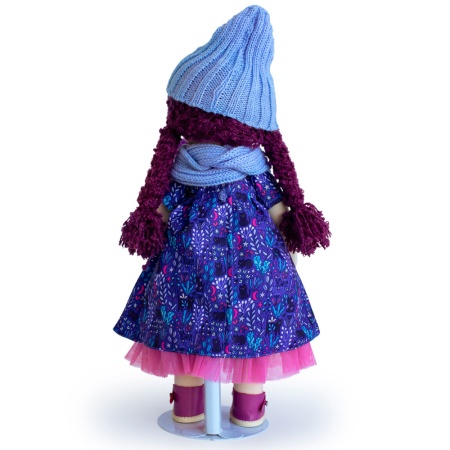 Minimalini Tiana in a hat and scarf Mm-Tiana-02