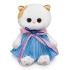 in a crinkled dress with a bow